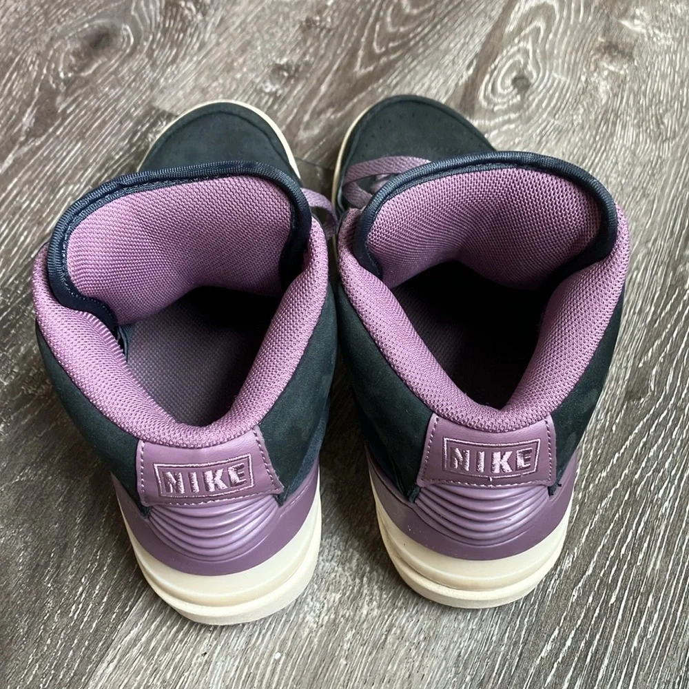 Nike